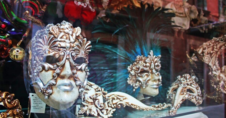 Mask-Shop-Deco
