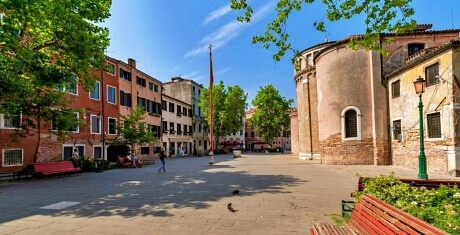 Piazza San Giacomo dell'Orio  Venetie Piazza San Giacomo dell'Orio  Venetie